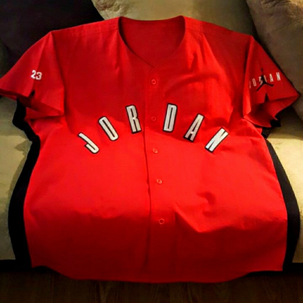 Men's shirt